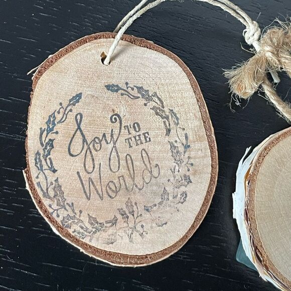 Handmade Wooden Ornaments Made of Small Circular Birch Wood - Picture 11 of 15